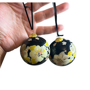 2.5” Vera Bradley Dogwood‎ 2012 Li Bien Glass Ball Set of 2 Christmas Ornaments